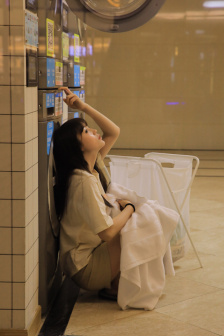 教师妈妈穿超薄连衣裙